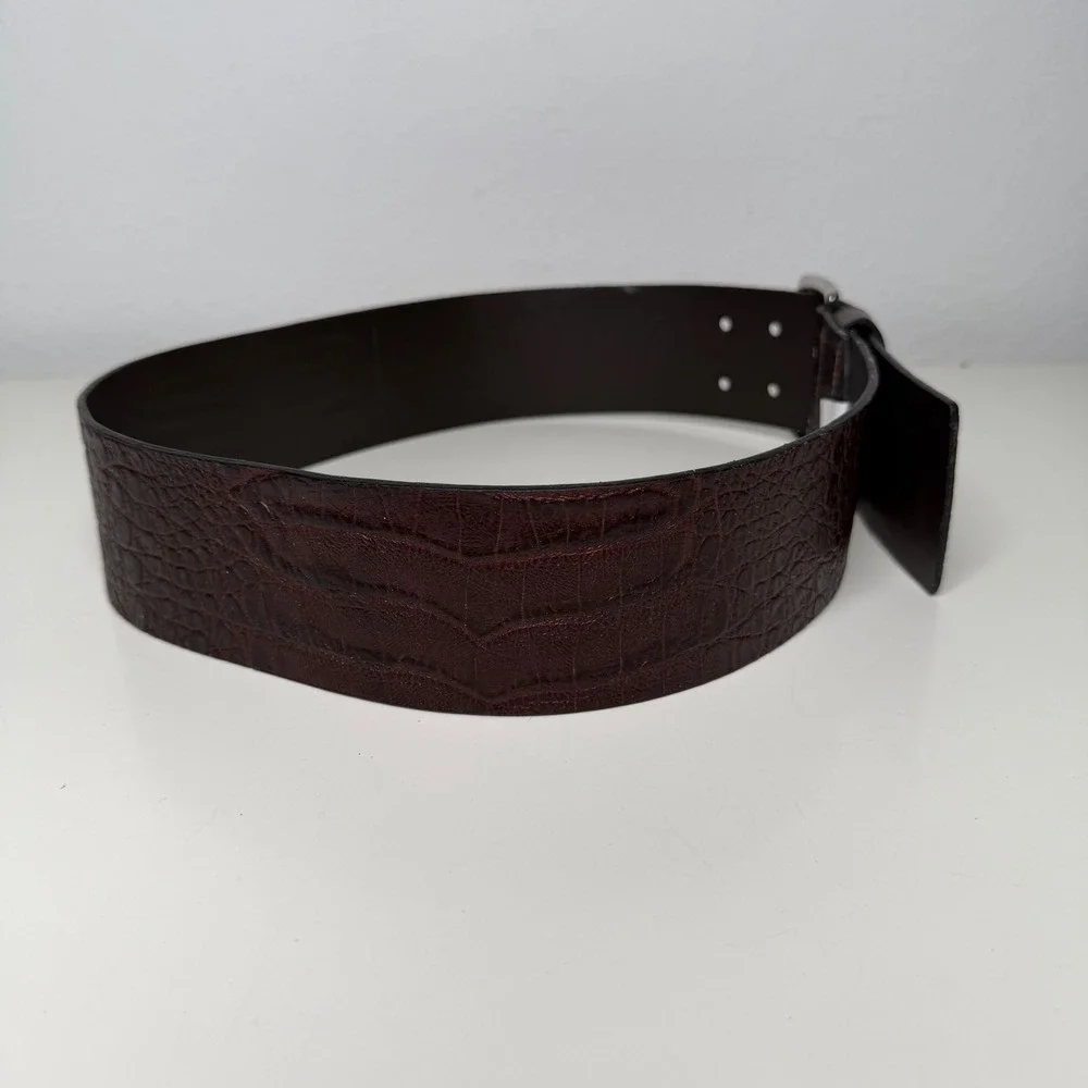Banana Republic Belt Womens Mahogany Croc Embossed Double Prong Buckle Luxe 32 S